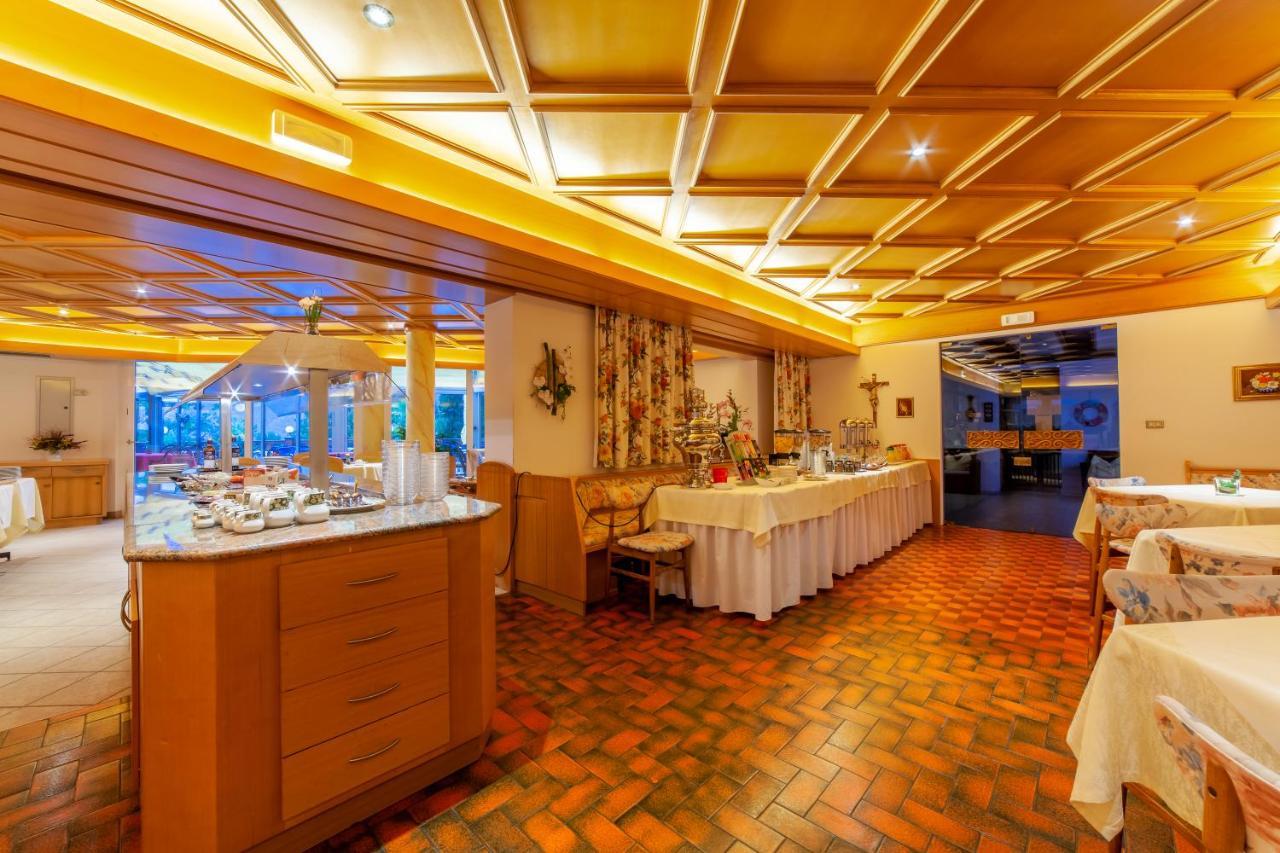 Fruehstuecks-Hotel Olympia Тіроло Екстер'єр фото