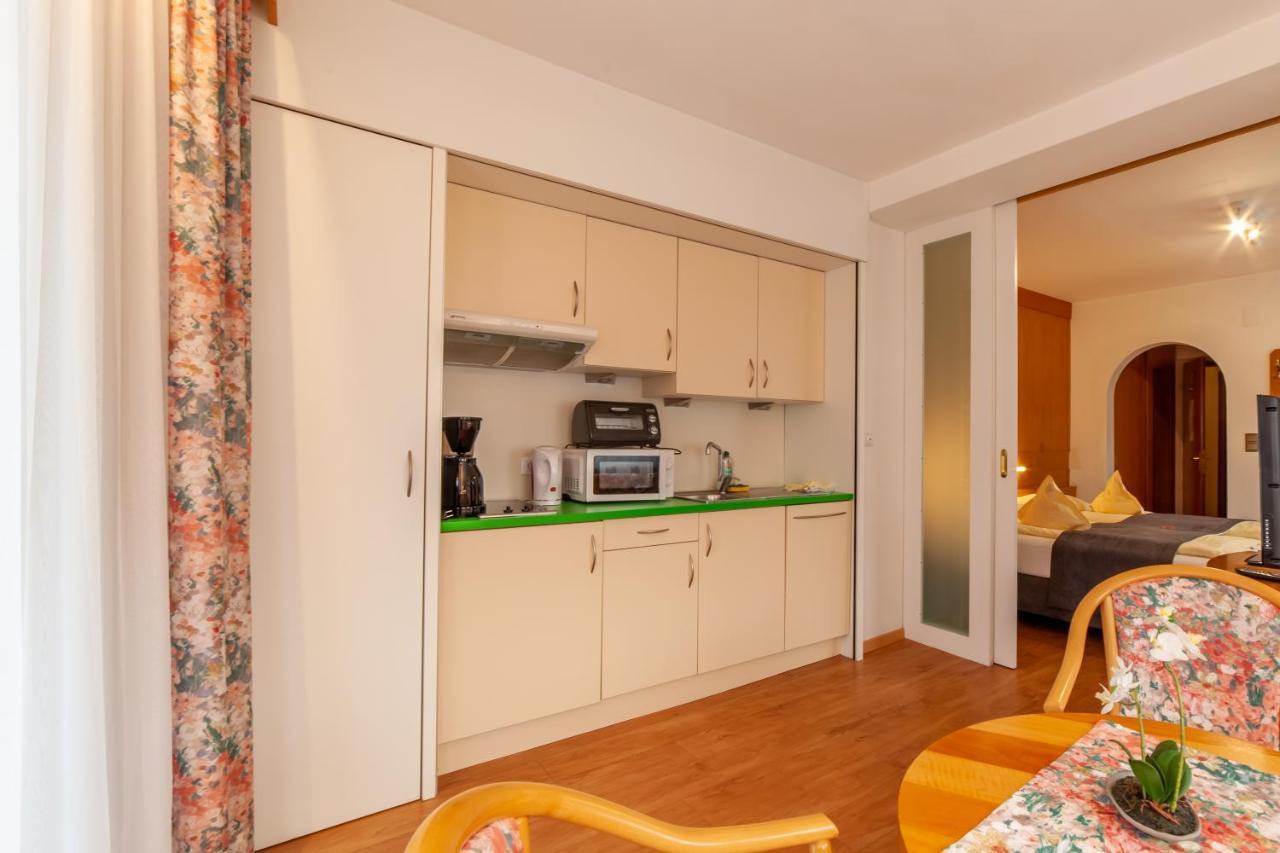 Fruehstuecks-Hotel Olympia Тіроло Екстер'єр фото