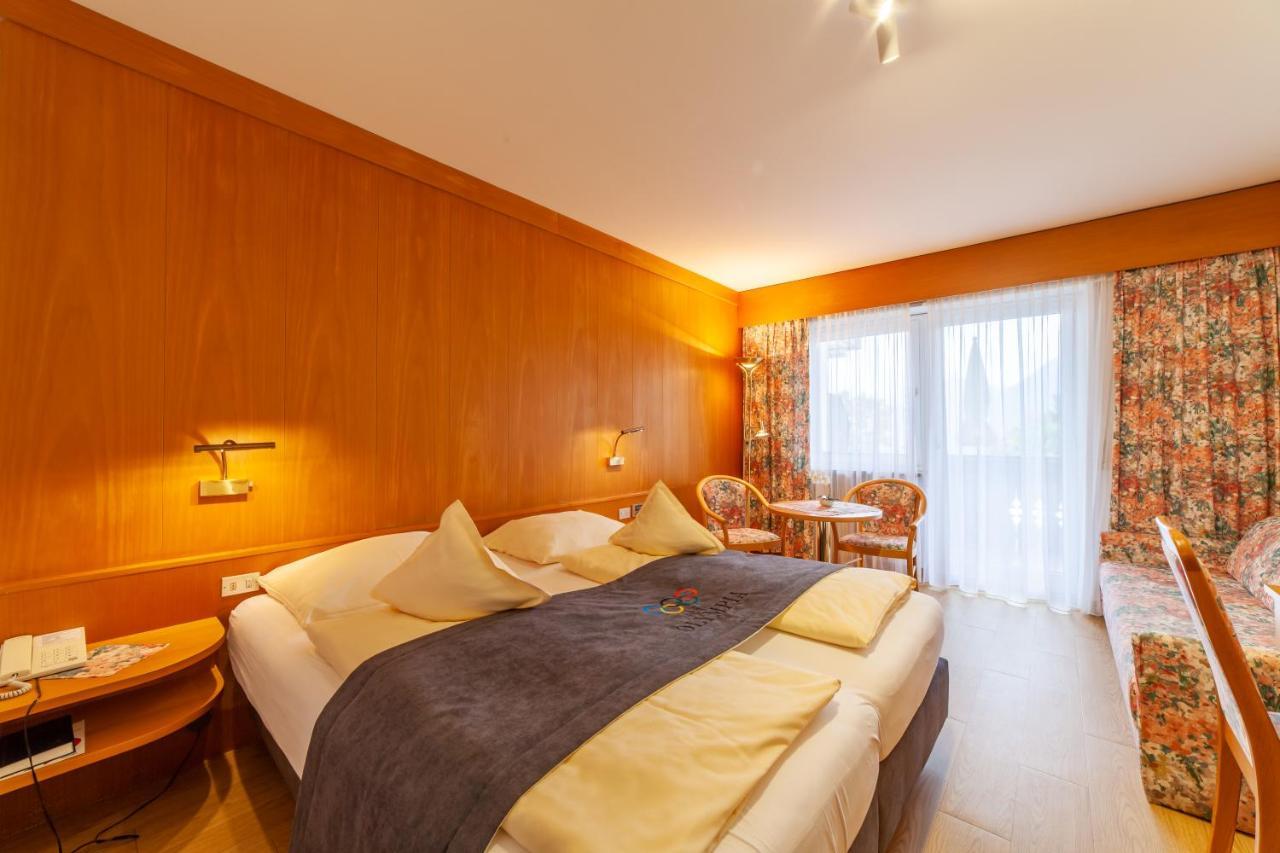 Fruehstuecks-Hotel Olympia Тіроло Екстер'єр фото