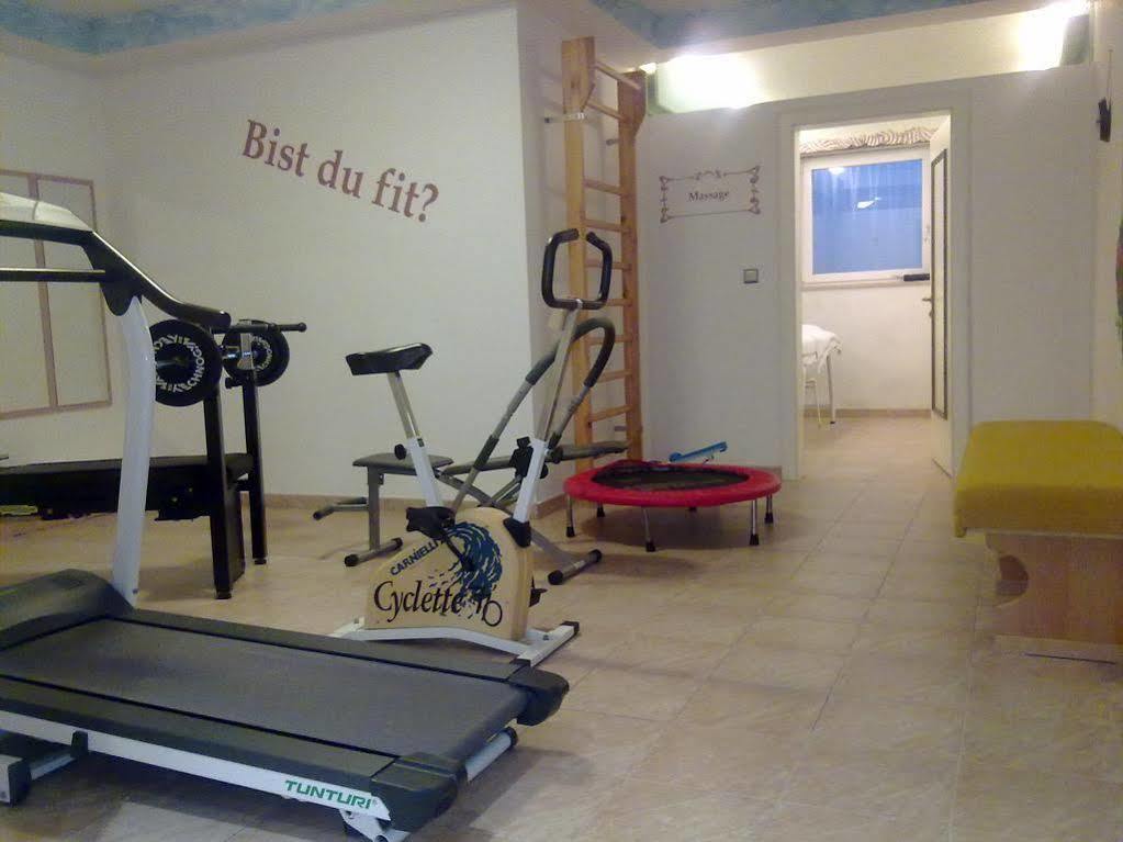 Fruehstuecks-Hotel Olympia Тіроло Екстер'єр фото